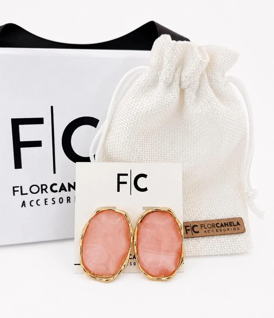 Aretes rosado con bordes dorado