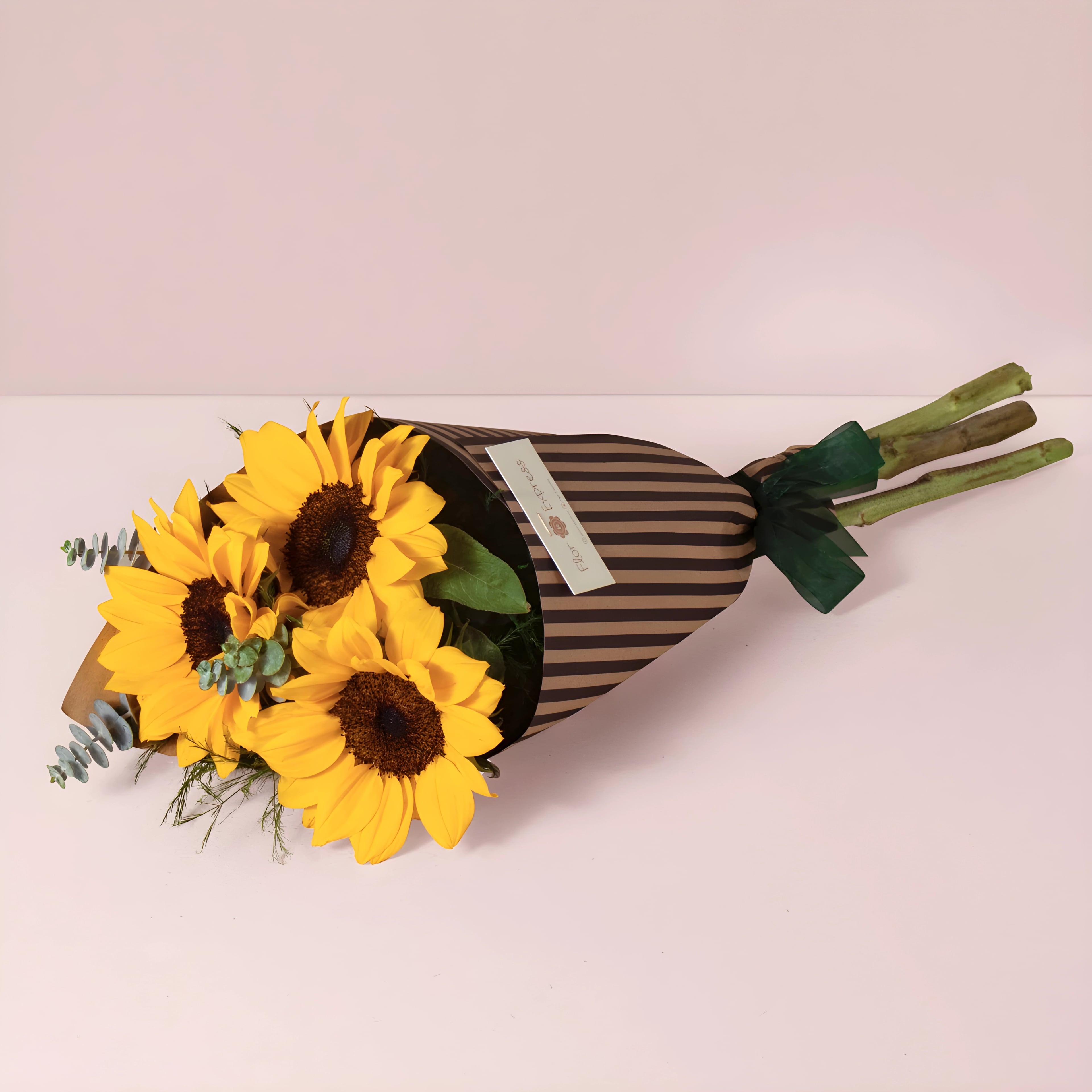 Trio De Girasoles